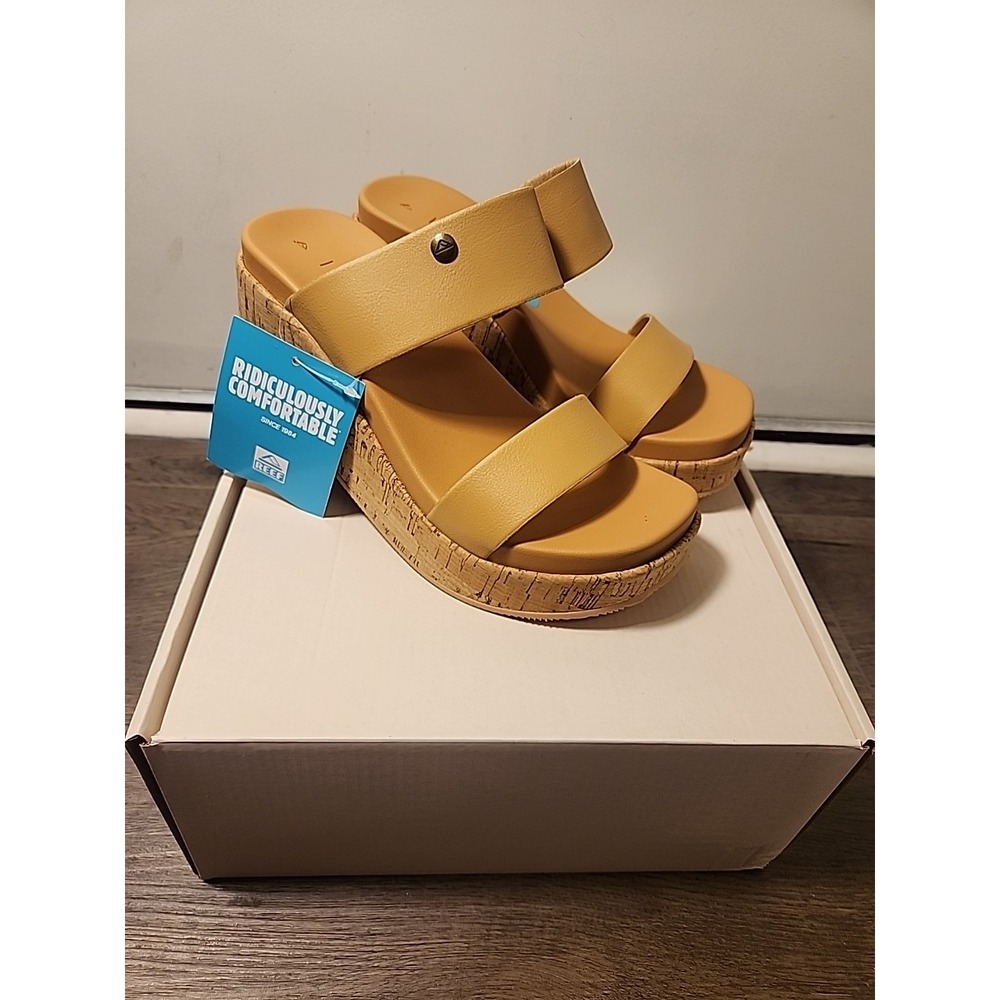 Reef Platform Sandals - NIB